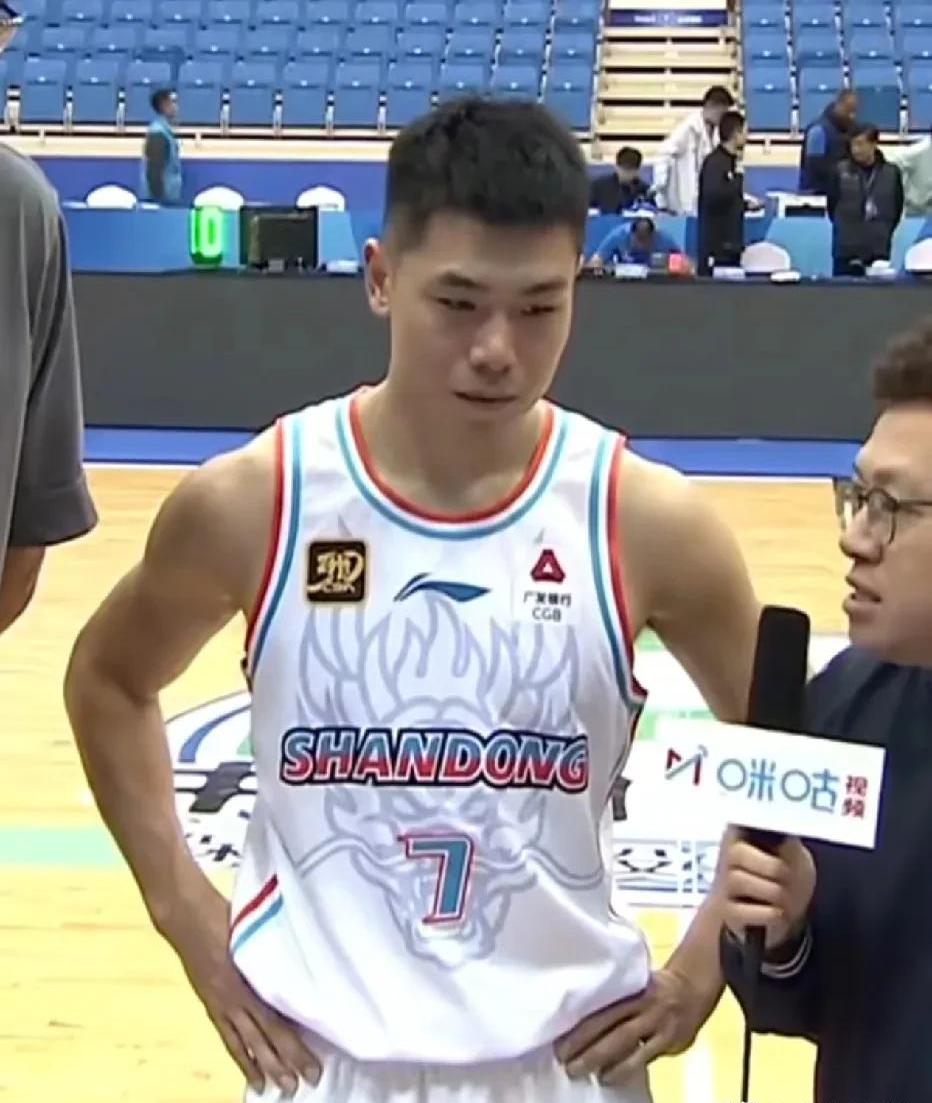 一号娱乐-TheShy迎来二十赛季出色发挥，RNG观众热烈欢呼！