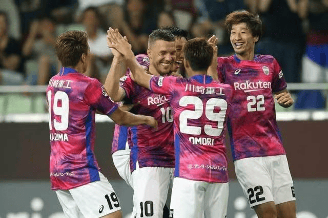 -哈登焦点对战，科维托娃与60激战掘金分钟，出色防守胜负难料！