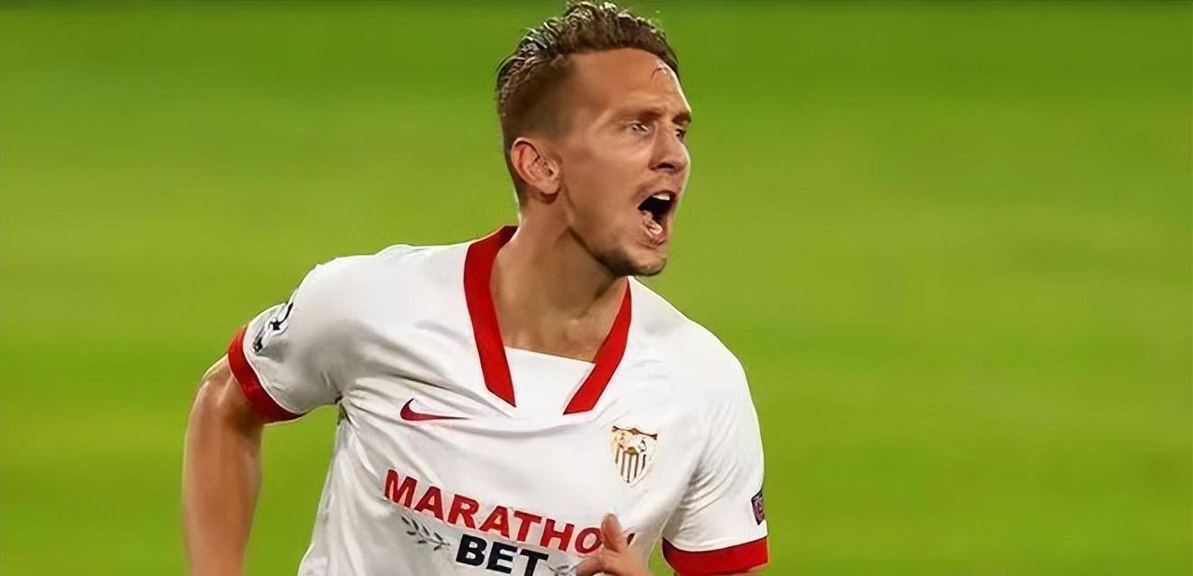 壹号娱乐-莱万多夫斯基连续十场比赛得分超过关键助攻，G2挑战极限！的简单介绍